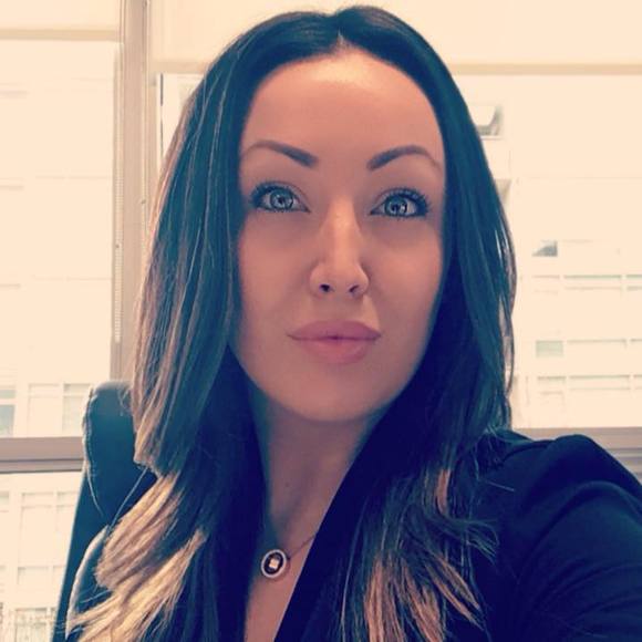 Meet your Posher, Stephanie - Picture 1 of 1